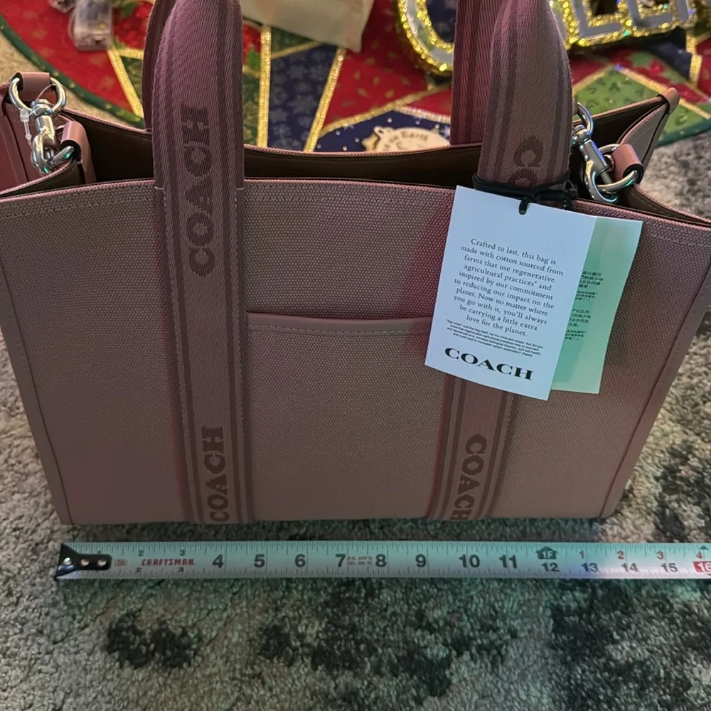 Coach - Picture 3 of 7